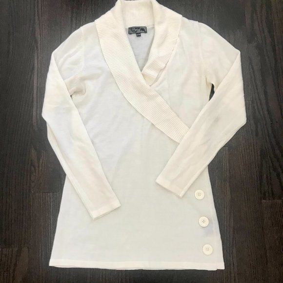 White Full Sleeves Light Sweater - Picture 3 of 6